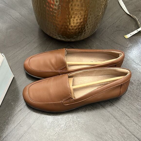 Naturalizer Kacy Banana Bread Leather Slip-On Loafer - Picture 9 of 12